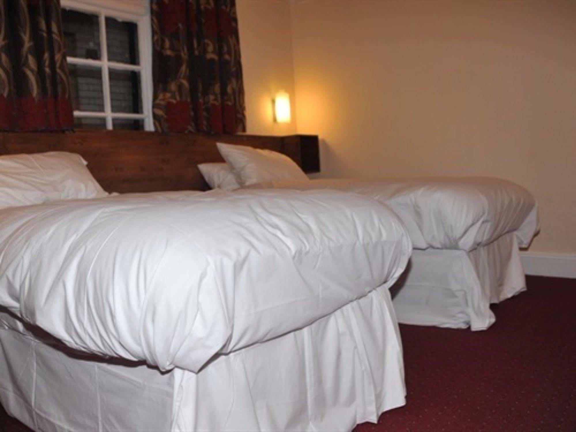 Casuarina Tree Bed and Breakfast Mitcham Eksteriør billede